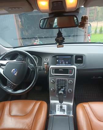 Volvo S60 cena 37000 przebieg: 266543, rok produkcji 2010 z Drzewica małe 37